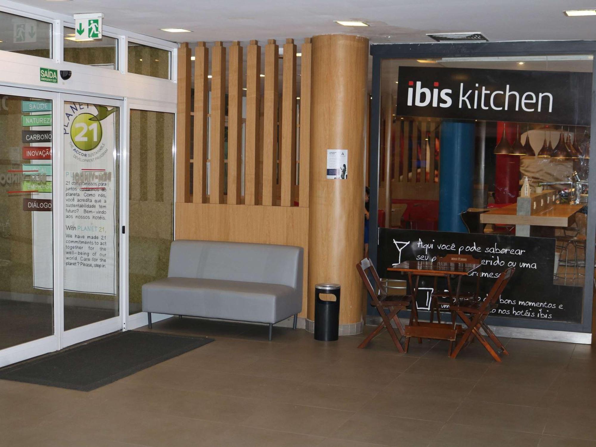 Готель Ibis Salvador Rio Vermelho Екстер'єр фото